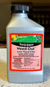 DESCRIPTION: (11) 16 OZ. BOTTLES OF WEED-OUT LAWN WEED KILLER BRAND/MODEL: FERTI-LOME 10510 LOCATION: STOCK ROOM QTY: 11