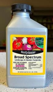 DESCRIPTION: (4) 16 OZ. BOTTLES OF BROAD SPECTRUM LANDSCAPE & GARDEN FUNGICIDE BRAND/MODEL: FERTI-LOME 10370 LOCATION: STOCK ROOM QTY: 4