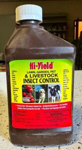 DESCRIPTION: (16) 16 OZ. BOTTLES OF LAWN, GARDEN, PET & LIVESTOCK INSECT CONTROL BRAND/MODEL: HI-YIELD 32005 LOCATION: STOCK ROOM QTY: 16