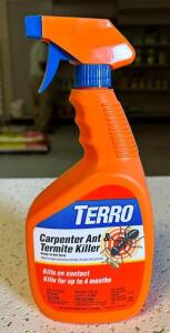 DESCRIPTION: (2) 32 OZ. CANS OF CARPENTER ANT & TERMITE KILLER BRAND/MODEL: TERRO T1100 LOCATION: STOCK ROOM QTY: 2