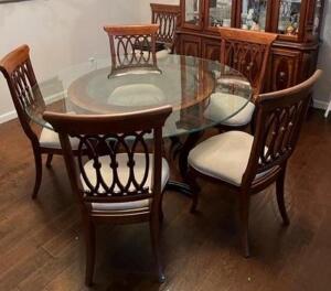 DESCRIPTION: 62" GLASS TOP DINING TABLE WITH (6) CHAIRS QTY: 1