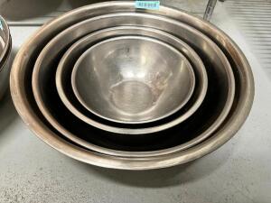 (5) PIECE STAINLESS MIXING BOWL SET