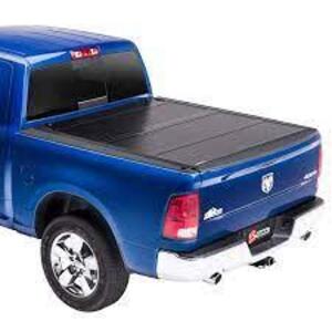 DESCRIPTION: (1) HARD FOLDING TRUCK BED TONNEAU COVER BRAND/MODEL: BAKFLIP #226406 INFORMATION: BLACK RETAIL$: $969.88 EA SIZE: 5' BED, 05-15 TOYOTA T