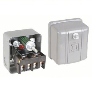 DESCRIPTION: (1) PRESSURE SWITCH BRAND/MODEL: SQUARE D #6B441 RETAIL$: $136.74 EA SIZE: 1/4 IN FNPS/(1) PORT, 80/100 PSI, 20 TO 40 PSI, 40 TO 200 PSI,