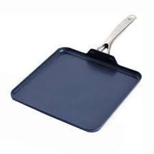 DESCRIPTION: (1) CERAMIC METAL GRIDDLE BRAND/MODEL: BLUE DIAMOND RETAIL$: $29.44 EA SIZE: 11" QTY: 1