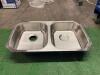 33" X 18.5" DOUBLE WELL STAINLESS KITCHEN SINK - 3