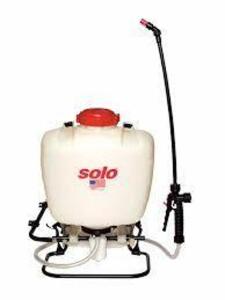 DESCRIPTION: (1) BACKPACK SPRAYER BRAND/MODEL: SOLO #3JEJ4 INFORMATION: WHITE RETAIL$: $125.52 EA SIZE: 4 GALLONS QTY: 1