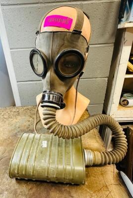 VINTAGE GAS MASK WWII