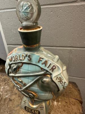 1964 WORLDS FAIR BEAM DECANTER