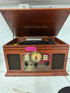 VICTROLA RECORD PLAYER WITH RADIO