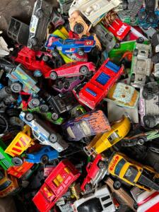 SUITCASE WITH OVER 100 MINIATURE CARS