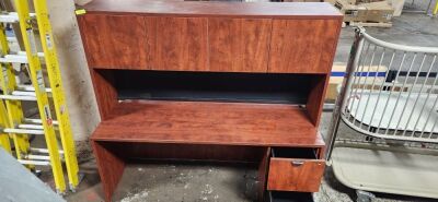 DESCRIPTION: (1) SINGLE PEDESTAL CREDENZA WITH HUTCH WITH CABINETS BRAND/MODEL: HON INFORMATION: CHERRY RETAIL$: $5423.00 TOTAL QTY: 1