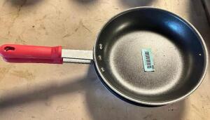 DESCRIPTION: (2) 10" SKILLETS SIZE 10" LOCATION: BAY 7 THIS LOT IS: SOLD BY THE PIECE QTY: 2