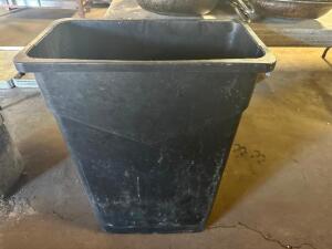 DESCRIPTION: 20 GALLON BLACK BAR SIDE TRASH CAN LOCATION: BAY 7 QTY: 1