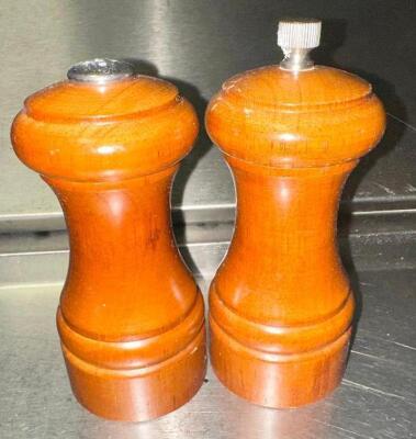 DESCRIPTION: (16) WOODEN PEPPER MILLS AND (16) WOODEN SALT SHAKERS LOCATION: BAY 7 THIS LOT IS: SOLD BY THE PIECE QTY: 32