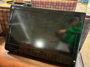 DYNEX 32" FLAT SCREEN TV