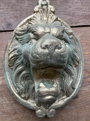 DESCRIPTION: LION MOLD PLASTER SIZE: 12"X9"X2" QTY: 1