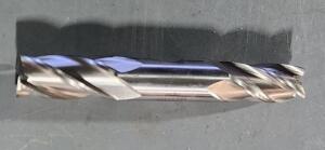 DESCRIPTION: (2) HSS DOUBLE END SQ END MILL BRAND/MODEL: VC 720-4076 RETAIL$: 88.3 SIZE: 7/8" DIA 1-7/8" LOC QTY: 2