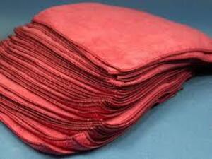 DESCRIPTION: (1) PACK OF (100) MICROFIBER TOWELS INFORMATION: RED RETAIL$: $28.78 EA QTY: 1