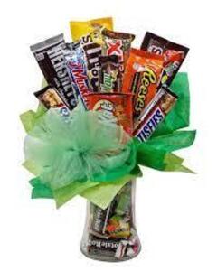 DESCRIPTION: (1) GIFT VASE THINKING OF YOU BRAND/MODEL: MISC CANDY RETAIL$: $38.00 EA QTY: 1