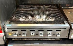 DESCRIPTION: 6-BURNER 36" NATURAL GAS CHAR-BROILER BRAND/MODEL: VULCAN SIZE: 36"X24" COOKING SURFACE LOCATION: KITCHEN QTY: 1