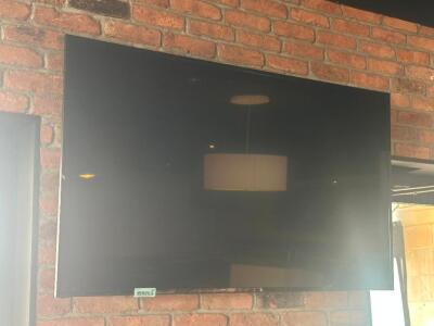 50" TELIVISION WITH WALL MOUNT