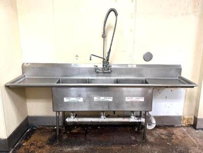 3-COMPARTMENT STAINLESS STEEL SINK WITH DOUBLE DRAIN BOARD AND DOWNSPRAYER