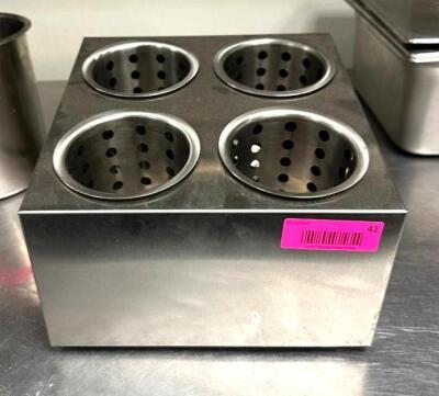 STAINLESS FLATWARE HOLDER