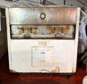 REED REEL REVOLVING TRAY OVEN