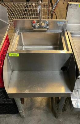 DESCRIPTION 18" X 21" UNDER BAR STAINLESS HAND SINK W/ SPEED RAIL FRONT. BRAND/MODEL BKUBS1410BS LOCATION BAY 6 QUANTITY 1