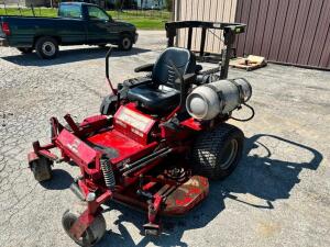 DESCRIPTION: FERRIS ZERO TURN RIDE ON MOWER W/ 60" CUTTING DECK. PROPANE FUEL. INCLUDES (1) TANK. BRAND / MODEL: FERRIS ADDITIONAL INFORMATION 971 HOU