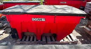 DESCRIPTION: BOSS VBX9000 V-BOX 9FT POLY HOPPER SALT & SAND SPREADER WITH WIRING AND CONTROLLER BRAND/MODEL: BOSS VBX9000 LOCATION LOT SIZE: 9FT