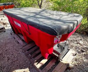 DESCRIPTION: BOSS VBX8000 V-BOX 8FT SALT & SAND SPREADER WITH WIRING AND CONTROLLER LOCATION LOT SIZE: 8FT