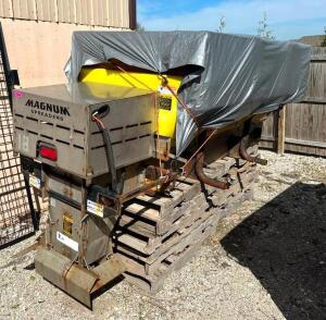 DESCRIPTION: MAGNUM POLYHAWK 8FT PV ELECTRIC BODY MOUNT SALT SPREADER WITH WIRING AND CONTROLLER BRAND/MODEL: MAGNUM POLYHAWK LOCATION LOT SIZE: 8FT