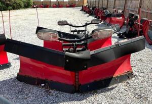 DESCRIPTION: BOSS 9'2" POWER-V XT SNOW PLOW BRAND/MODEL: BOSS INFORMATION: INCLUDES CONTROL KIT LOCATION LOT SIZE: 9'2"