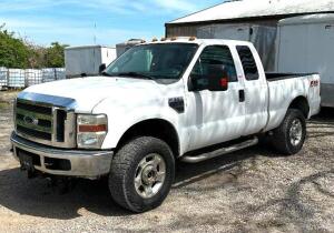 DESCRIPTION: 2010 Ford F-350 Pickup Truck BRAND/MODEL: FORD F-350 INFORMATION: NEEDS NEW BATTERY, RUNS GOOD, MILEAGE: 118,500 LOCATION LOT