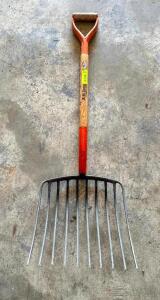 DESCRIPTION: (2) 10-TINE FORGED STEEL SCOOP FORK W/ 30" D-GRIP HANDLE RETAIL$: $139.04 EACH LOCATION WAREHOUSE #1