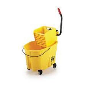 DESCRIPTION: RUBBERMAID 35 QT MOP WRINGER BUCKET (NEW) BRAND/MODEL: RUBBERMAID RETAIL$: $139.99 LOCATION WAREHOUSE #1 MEZZANINE SIZE: 35 QT