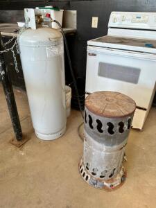 DESCRIPTION: LARGE PROPANE TANK AND HEATER. LOCATION: BUILDING 4 QTY: 1
