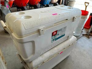 DESCRIPTION: IGLOO MAXCOLD 150 QT COOLER BRAND / MODEL: IGLOO LOCATION: BUILDING 4 QTY: 1