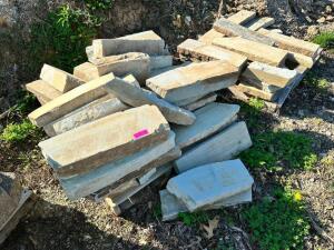 DESCRIPTION: PALLET OF ASSORTED STONE LANDSCAPING BLOCKS LOCATION: BUILDING 5 / OUTSIDE THIS LOT IS: ONE MONEY QTY: 1