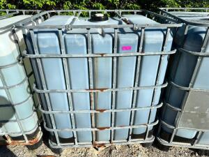 DESCRIPTION: 275 GALLON LIQUID SHIPPING TOTE W/ CAGE. W/ CONTENTS - BRINE ADDITIONAL INFORMATION WINNING BIDDER CANNOT DRAIN CONTENTS ON SITE. MIST RE