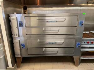 BAKERS PRIDE Y600 DOUBLE STACK PIZZA OVEN