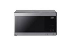 DESCRIPTION: (1) COUNTER TOP SMARTINVERTER MICROWAVE OVEN BRAND/MODEL: LG NEO CHEF INFORMATION: STAINLESS RETAIL$: $228.00 EA SIZE: 1.5 CU FT QTY: 1