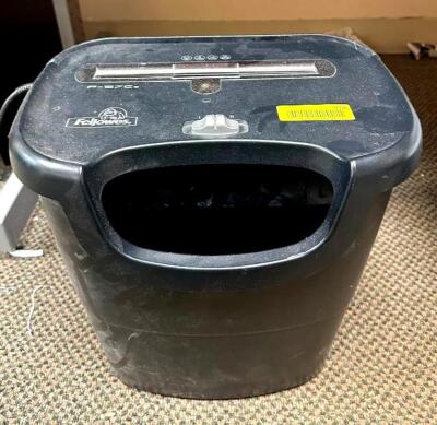 DESCRIPTION: OFFICE PAPER SHREDDER BRAND/MODEL: FELLOWES P-57C LOCATION: MAIN OFFICE QTY: 1