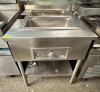 DESCRIPTION: TWO WELL ELECTRIC STEAM TABLE BRAND / MODEL: WELLS MFG CO LOCATION: BAY 6 QTY: 1