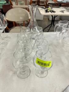 DESCRIPTION: (8) BRANDY SNIFTERS AND (1) CARAFE LOCATION: BAY 6 THIS LOT IS: SOLD BY THE PIECE QTY: 9