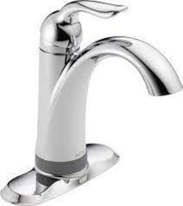 (1) SINGLE HANDLE LAVATORY FAUCET WITH POP UP