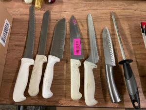 (7) PIECE COMMERCIAL KNIFE SET.