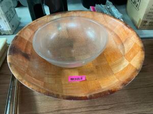 (2) ASSORTED LARGE SALAD BOWLS